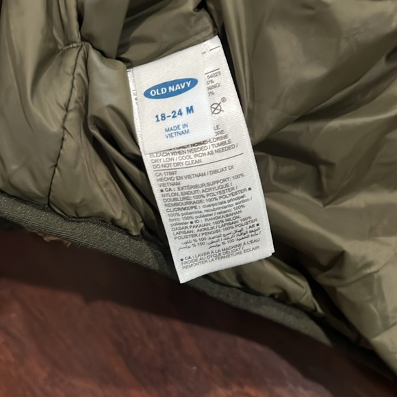 Old navy toddler boy reversible jacket - Picture 4 of 4